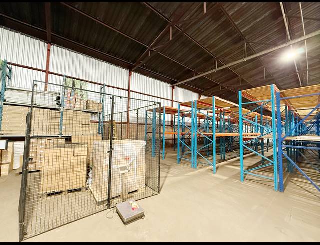 780M² WAREHOUSE TO LET IN WADEVILLE